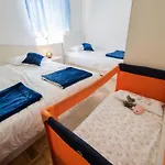 Mountain View Haven - Two Bedroom With Balcony Apartamento *